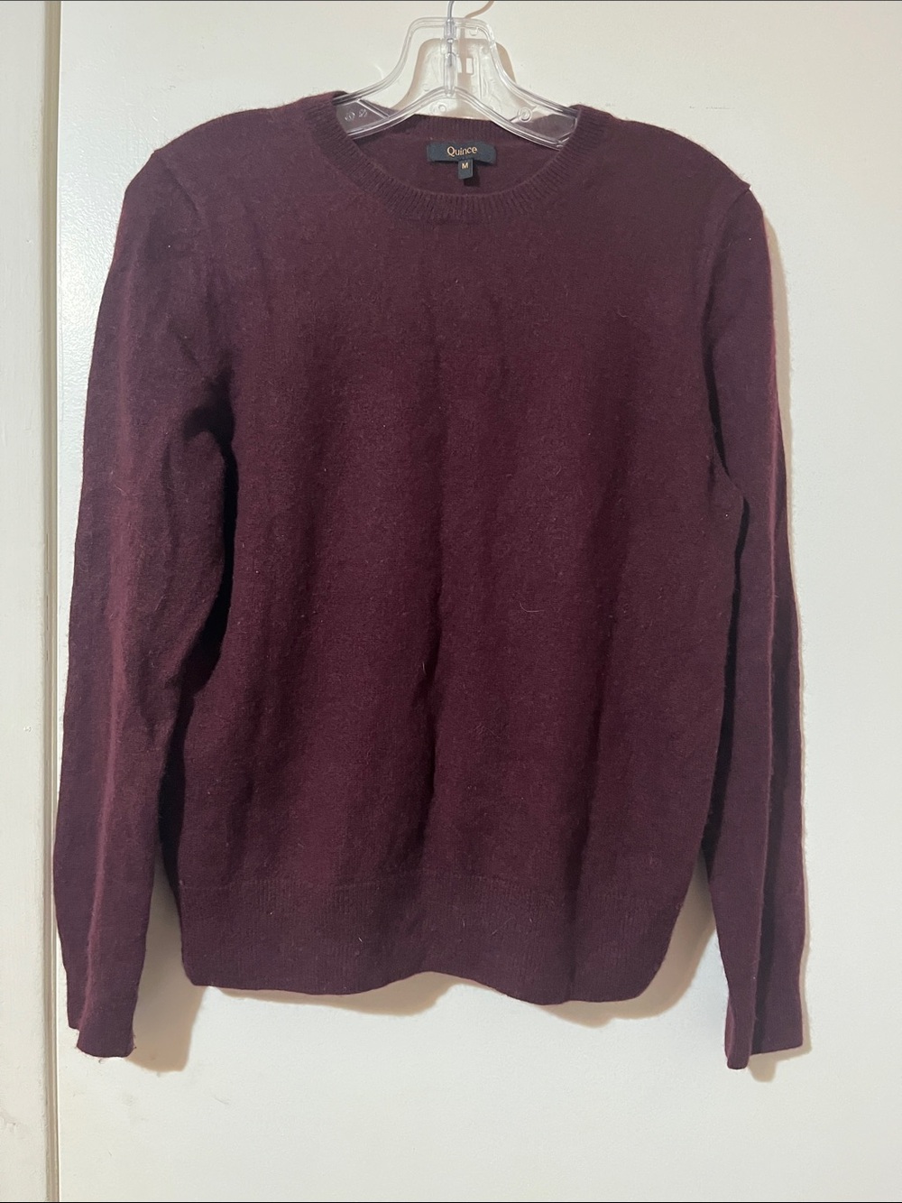 Quince Crewneck 100% Mongolian cashmere Sweater in burgundy size M